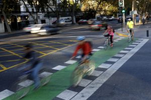 Anuncian 800 kilómetros de nuevas ciclovías para 19 ciudades del país