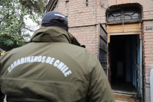 Municipalidad de Santiago opta por desalojo y no demolición de casas para control territorial