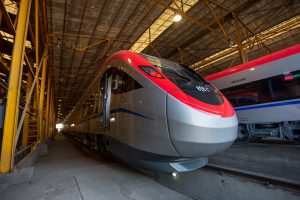 Nuevo tramo ferroviario de alta velocidad: Santiago a Talca en 2 hrs y 43 min a 160 km por hora