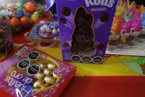 Huevitos de chocolate y arriendo de cabañas: Recomendaciones del Sernac en Semana Santa