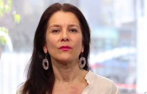 VIDEO| Mirna Schindler critica a periodistas que callaron cuando vetaron a Paulina de Allende