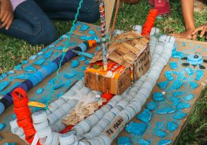 Navegación y reciclaje: el rescate de tradiciones para una vida sustentable en Rapa Nui