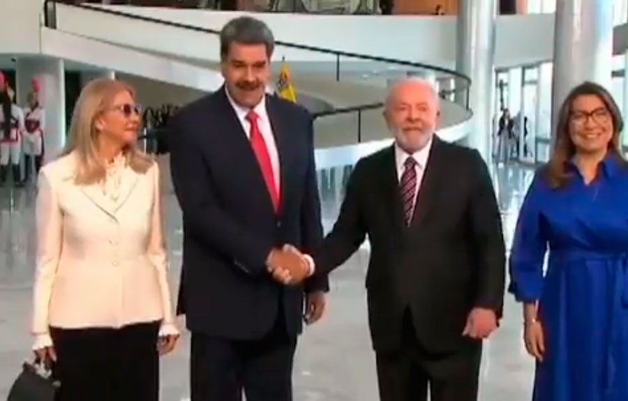 Lula Da Silva recibe a Nicolás Maduro, el primer presidente en arribar a la cumbre sudamericana