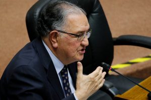 Senador Huenchumilla por candidatura de Karla Añes: "Nunca estuvo habilitada como candidata"