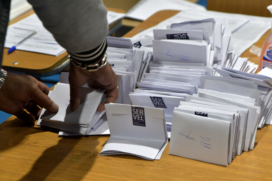 Comunes pide recuento de votos al Servel tras perder escaño ante republicanos en Tarapacá