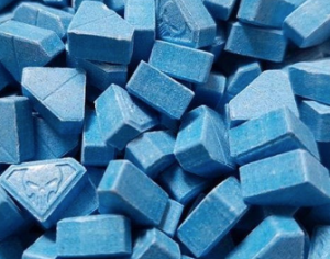 "Blue Punisher", la droga con mortal dosis de anfetamina que mantiene en alerta a Alemania