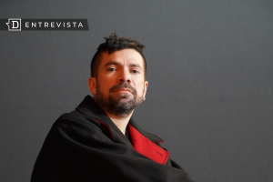 Ernesto Orellana, director de Yeguas Sueltas: “La memoria homosexual no ha sido parte del relato de la historia oficial en Chile"