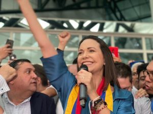 EE.UU. condena la decisión de Venezuela de inhabilitar a María Corina Machado