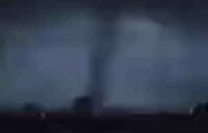 VIDEO| El impresionante registro del tornado que ocasionó diversos estragos en Milán