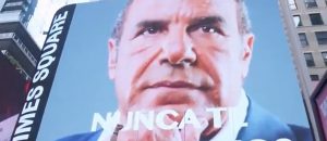 VIDEO| Troleo internacional: Entre risas Fabrizio Copano lleva a Checho Hirane al Time Square