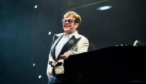 Tras “52 años de pura alegría”: Elton John se despide de los escenarios