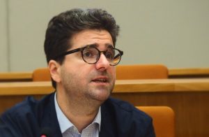 Experto español tras elecciones: "Lo más probable sería que gobierne de nuevo el PSOE"