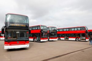 Como en Londres: La RM tendrá buses con segundo piso con capacidad de 100 pasajeros