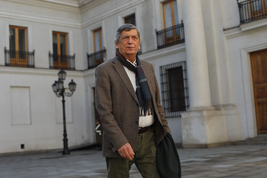 Lautaro Carmona nuevo presidente del Partido Comunista tras muerte de Guillermo Teillier