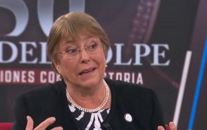 Bachelet no descarta rechazar nueva opción de Constitución: "Algunas enmiendas son invivibles"