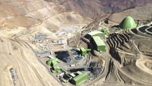 Estado actúa contra mineras por afectar el agua: ahora multa a Caserones por USD 8 millones