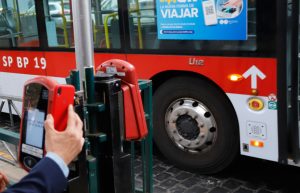 Dale QR: Así es como puedes acceder al transporte público gratuito en Santiago