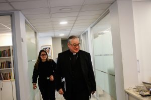 Obispo González contra horóscopo: "No es posible excluir que pueda existir acción del maligno"