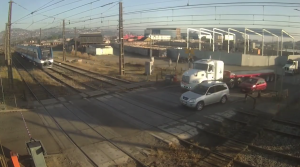VIDEO| EFE publica a través de RRSS registros de conductas temerarias en cruces ferroviarios