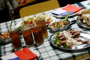 Revisa las mejores Fondas Veganas para celebrar estas Fiestas Patrias sin carne a lo largo de Chile