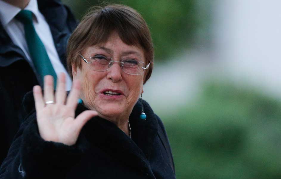 Cadem: Bachelet explota en popularidad y Carter con Kast caen con estrépito