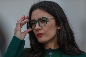 VIDEO| Ministra Camila Vallejo en íntima entrevista: “Me hablan de candidaturas y lo bloqueo”