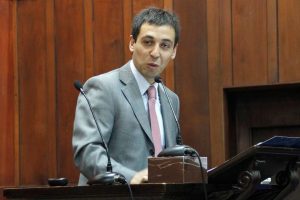 Defensoría de la Niñez vuelve a tener liderazgo: Anuar Quesille es designado por el Senado
