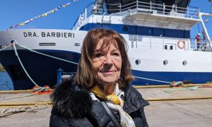 Echan al río un nuevo buque científico hecho en Chile con nombre de reconocida oceanógrafa