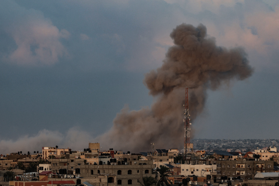 Suben a 7.703 muertos y casi 19.000 heridos las víctimas de los ataques israelíes en Gaza