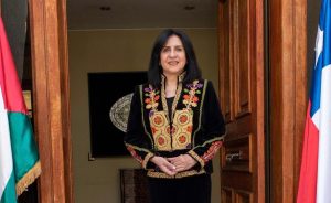 Embajadora palestina en Chile: "Están en juego millones de vidas civiles"