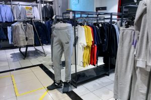 Más barato que la ropa usada: Multitienda lanza oferta de temporada a $5 mil