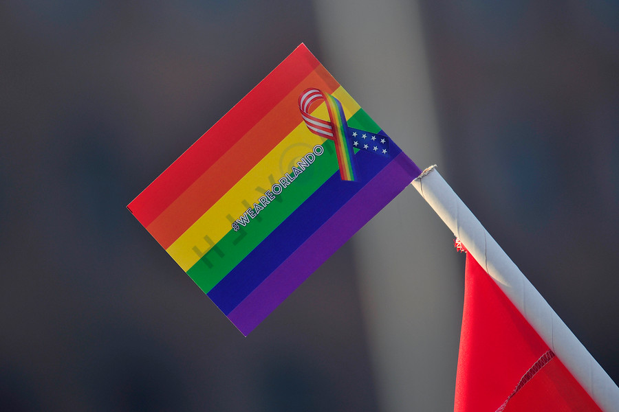 Rusia prohíbe el movimiento LGBTIQ+ y lo declara “organización extremista»