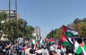 VIDEO| Marcha pro Palestina tuvo multitudinaria convocatoria en el centro de Santiago