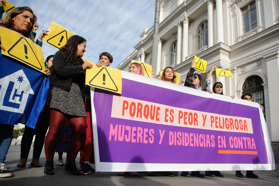 Amnistía Internacional por nueva propuesta constitucional: Deja a chilenos «desprotegidos»