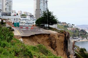 Servicios públicos de Valparaíso responderán ante comisión investigadora sobre dunas