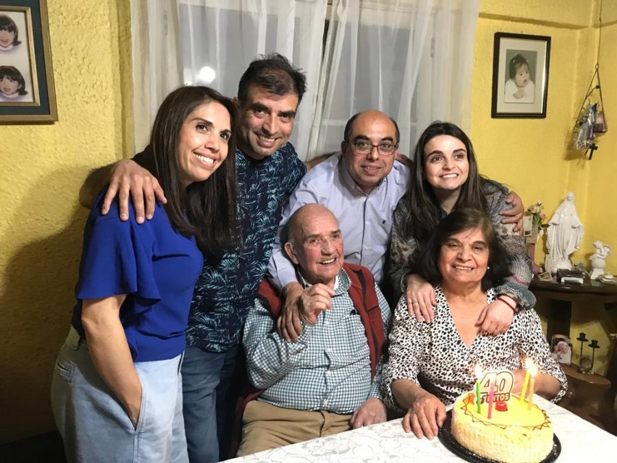 La última foto de Marcelo Órdenes junto a sus padres.
