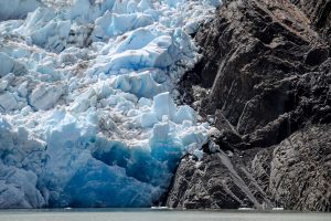 Académicas alertan por privatización de glaciares en la propuesta constitucional