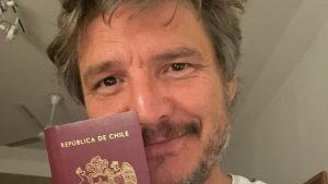 ¡Pedro Pascal está en el país! Actor chileno fue captado en el Aeropuerto de Pudahuel