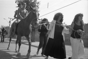 Regreso de Pancho Casas de Las Yeguas del Apocalipsis con exposición fotográfica y performance