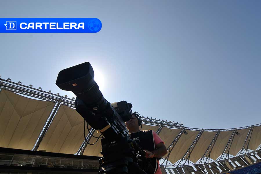 Cartelera de Fútbol por TV: La Supercopa destaca en los 56 partidos en vivo este domingo