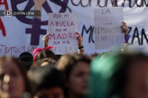 El camino de la mujer en la política chilena: Entre tensiones, persistencia y feministización