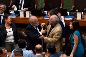 Derecha anota quinto fracaso contra gobierno: Cámara rechazó AC contra ministro Montes