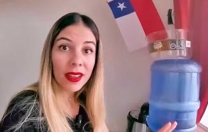 VIDEO| Cubana causa impacto al contar las cosas normales en Chile que en su país son lujos