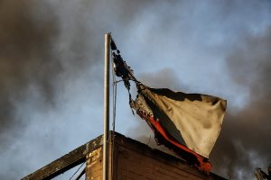 Incendios en Valparaíso: Senapred advierte que al mediodía podrían reactivarse