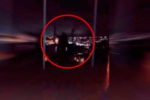 VIDEO| Grave accidente en “Columpio de los Deseos” de Lota: Mujer sale volando hacia quebrada