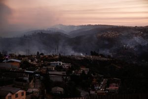 Interfaz urbano rural: La zona roja de incendios forestales donde viven 3 millones de personas