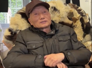 Anciano chino de 88 años reconocido como el vlogger de videojuegos más longevo del mundo