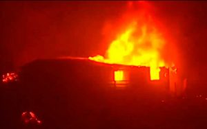 VIDEO| Un número aún indeterminado de casas fueron destruidas por incendio en El Olivar