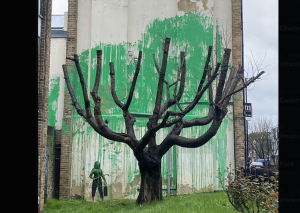 Enigmático grafitero Banksy confirma autoría de mural de un árbol aparecido en Londres