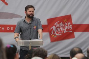 “Anticomunismo visceral”: Presidente Boric respalda al PC ante ola de ataques de la derecha